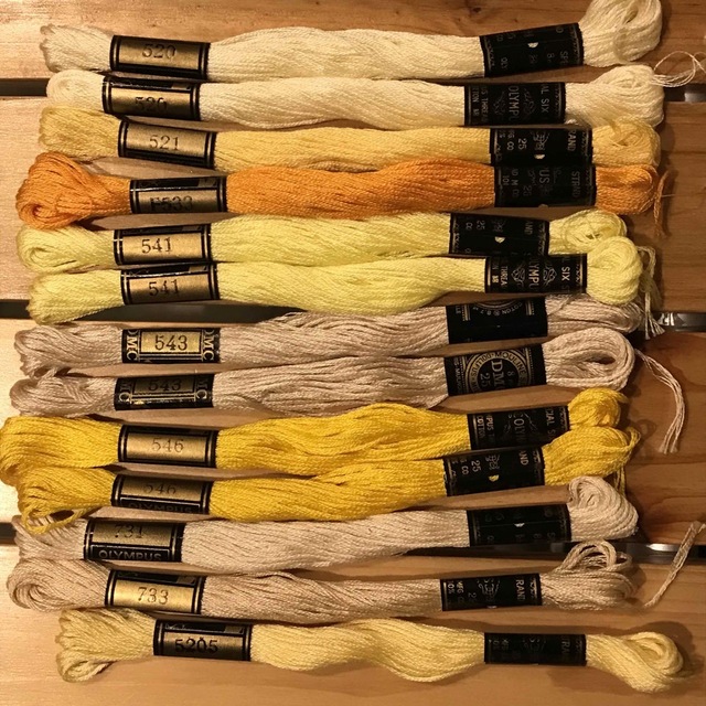 刺繍糸セット　黄系 ハンドメイドの素材/材料(生地/糸)の商品写真