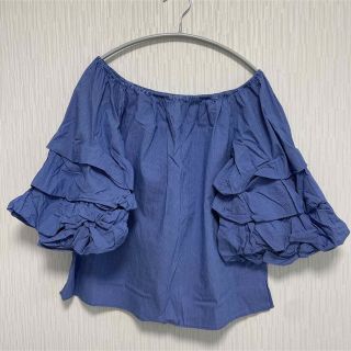 ザラ(ZARA)のZARA  パフスリーブ　トップス(シャツ/ブラウス(半袖/袖なし))