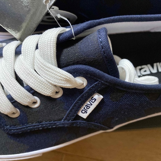 gravis(グラビス)のグラビススニーカー メンズの靴/シューズ(スニーカー)の商品写真