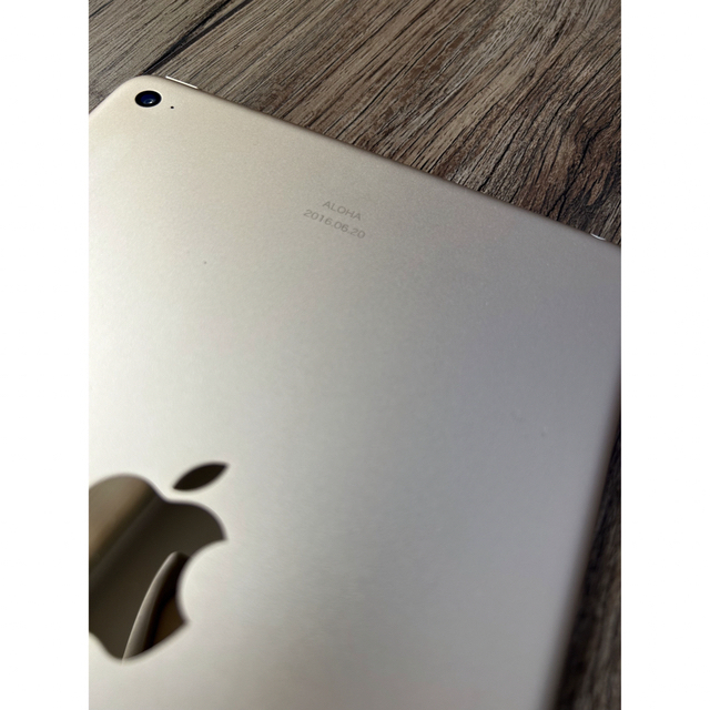 iPad(アイパッド)の【美品】iPad mini4 16GB ゴールド★wifiモデル スマホ/家電/カメラのPC/タブレット(タブレット)の商品写真