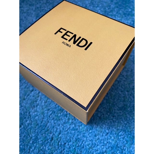FENDI(フェンディ)のエフ イズ フェンディ ゴールド ブレスレット レディースのアクセサリー(ブレスレット/バングル)の商品写真