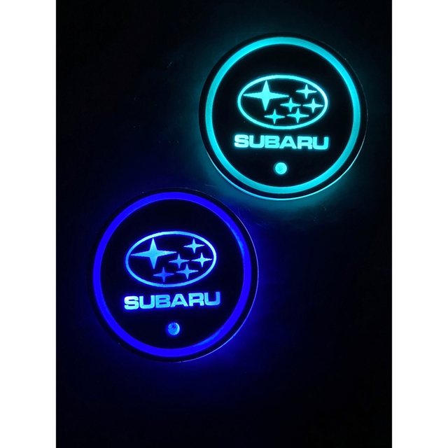 スバル(スバル)のSUBARUロゴ入り　光るLEDコースター　ドリンクコースター 自動車/バイクの自動車(車内アクセサリ)の商品写真