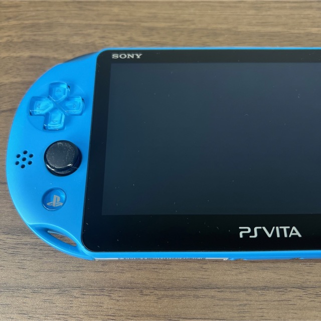 PlayStation Vita(プレイステーションヴィータ)のPlayStationVITA ネオンオレンジ アクアブルー 2台セット エンタメ/ホビーのゲームソフト/ゲーム機本体(携帯用ゲーム機本体)の商品写真