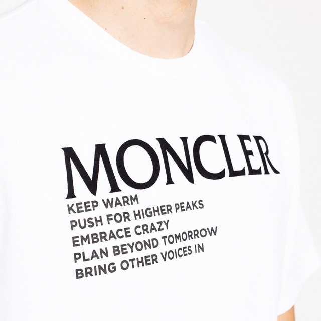MONCLER(モンクレール)の★新品★ MONCLER Tシャツ Ｌ　モンクレール ホワイト ワッペン 完売品 メンズのトップス(Tシャツ/カットソー(半袖/袖なし))の商品写真