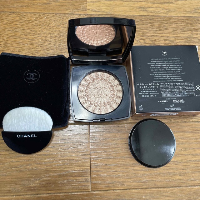 CHANEL ペルル ドゥ ルミエール フェイスパウダー