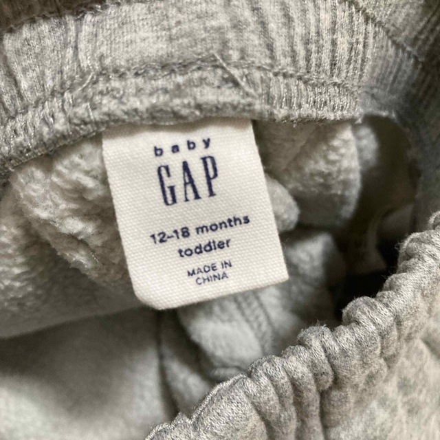 GAP Kids(ギャップキッズ)のGAP キッズ　ベイビー　ズボン　裏起毛 キッズ/ベビー/マタニティのベビー服(~85cm)(パンツ)の商品写真