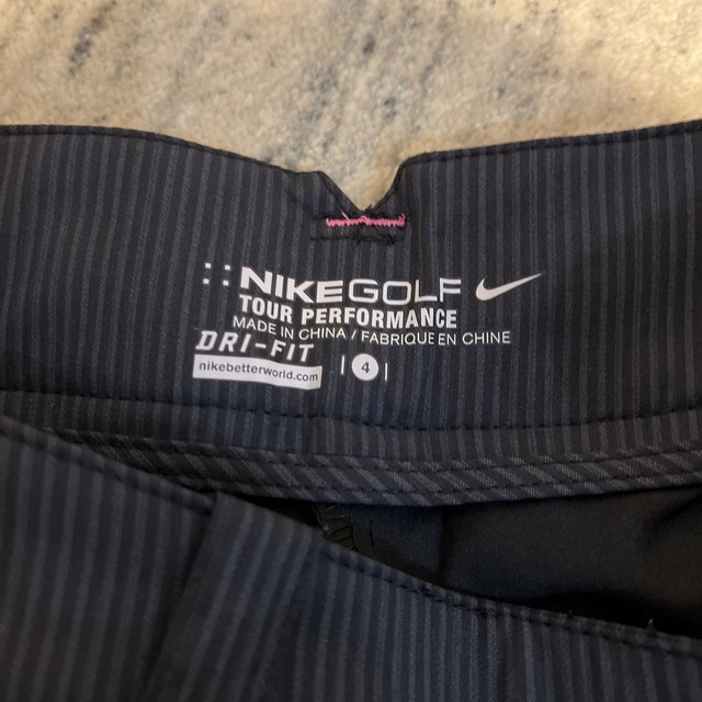 NIKE(ナイキ)の専用です　NIKE ゴルフ　スカート（アンダーパンツ付） スポーツ/アウトドアのゴルフ(ウエア)の商品写真