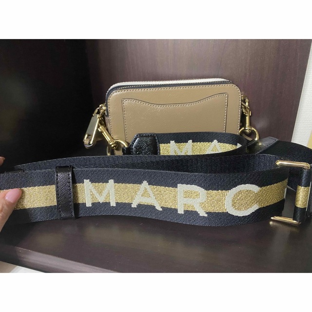 MARC JACOBS(マークジェイコブス)のマークジェイコブズ　ザスナップショット レディースのバッグ(ショルダーバッグ)の商品写真