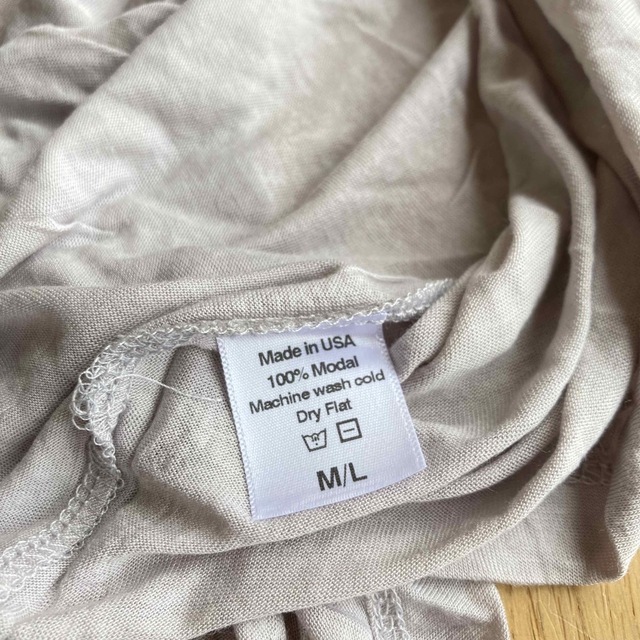 LaFine(ラファイン)の新品送料込み　ラファイン　ロングTシャツ　ライトグレー  M/L レディースのトップス(Tシャツ(長袖/七分))の商品写真