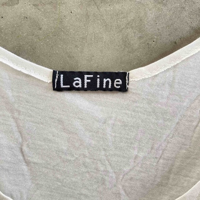 LaFine(ラファイン)の新品送料込み　ラファイン　タンクトップ　アイボリー  M レディースのトップス(タンクトップ)の商品写真