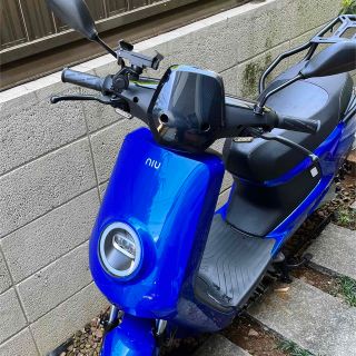 東京/実動/70km走行可/電動バイク】niu MQi+ Sport 2021の通販|ラクマ