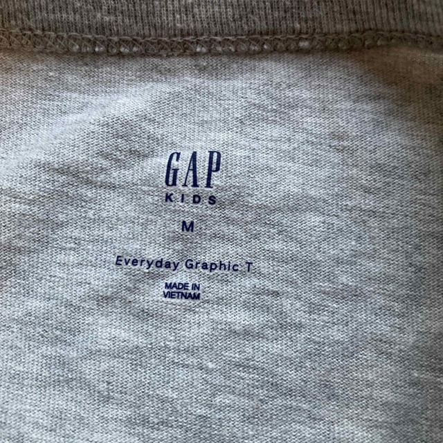 GAP Kids(ギャップキッズ)のGAPキッズ長袖Tシャツ キッズ/ベビー/マタニティのキッズ服男の子用(90cm~)(Tシャツ/カットソー)の商品写真