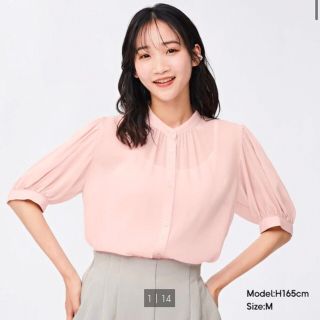 ユニクロ(UNIQLO)のシアーボリュームスリーブブラウス(5分袖)Q ユニクロ(シャツ/ブラウス(半袖/袖なし))