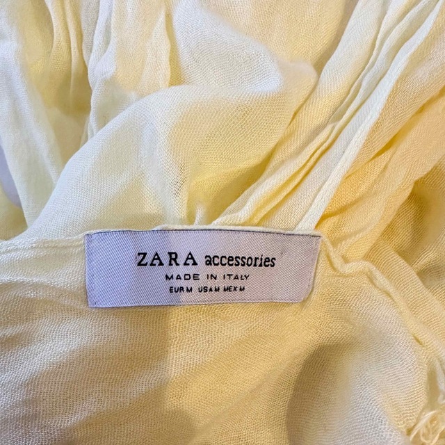 ZARA(ザラ)の【ZARA】ストール イエロー レディースのファッション小物(ストール/パシュミナ)の商品写真