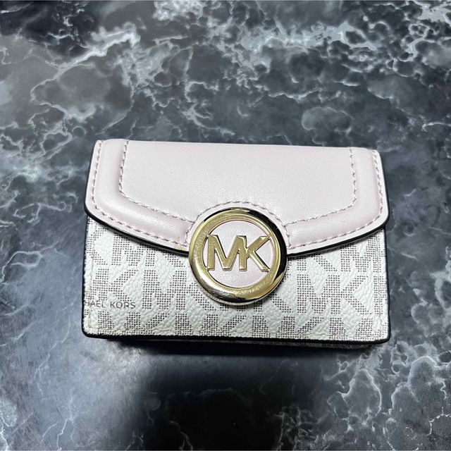 ファッション小物マイケルコース 二つ折り財布