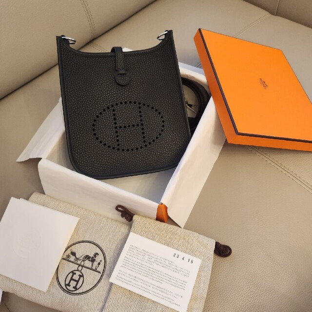 HERMES　ミニエヴリン TPM ノアール　黒