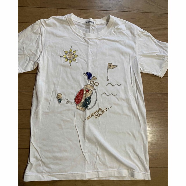 VICKY(ビッキー)のゴルフ柄　ビッキークィーンズコート　スパンコール付きTシャツ　M レディースのトップス(Tシャツ(半袖/袖なし))の商品写真