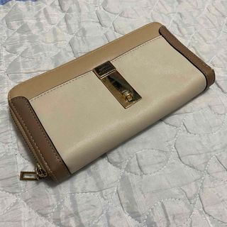 guess ゲス　長財布　ベージュ　白(財布)