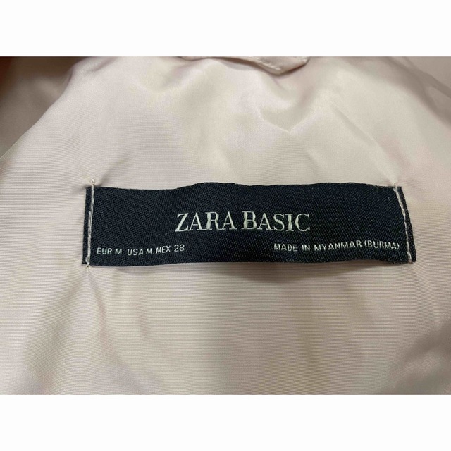 ZARA(ザラ)の【専用】ZARA マウンテンパーカー  レインコート　フリル　ピンク レディースのジャケット/アウター(ナイロンジャケット)の商品写真