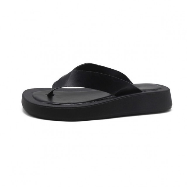 厚底 プラットフォーム サンダル 黒 35 フラット 靴 春物 夏物 フレーム レディースの靴/シューズ(サンダル)の商品写真