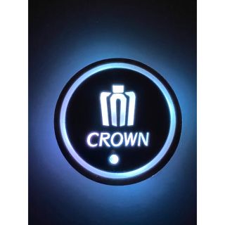 トヨタ(トヨタ)のクラウンロゴ入り　LEDコースター　ドリンクコースター　CROWN(車内アクセサリ)