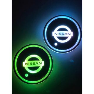 ニッサン(日産)のNISSANロゴ入り　光るLEDコースター　ドリンクコースター(車内アクセサリ)