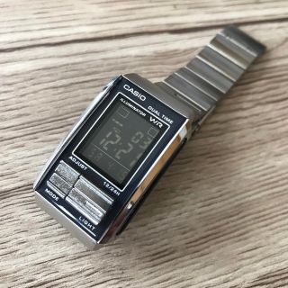 カシオ(CASIO)のカシオ　イルミネーター　LA 201W  液晶反転　チープカシオ　レトロ(腕時計(デジタル))