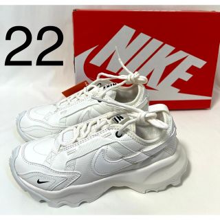 ナイキ(NIKE)の22cm NIKE WMNS TC7900 tc7900 ホワイト スニーカー(スニーカー)