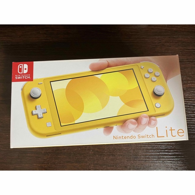 Nintendo switch lite イエロー (ケース付き) 人気ブランドを 3640円 