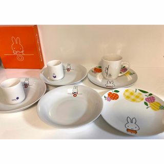 ミッフィー(miffy)のミッフィー カレー皿 3枚 プレート皿 2枚 湯のみ 2コ マグカップ セット(食器)