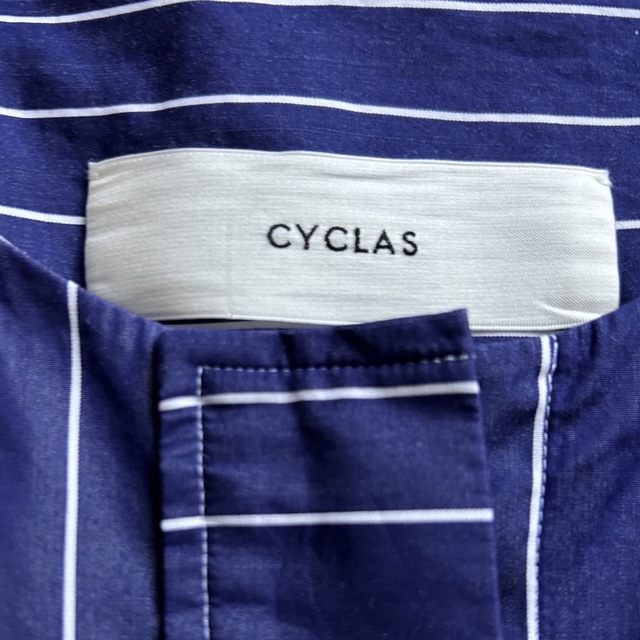 Drawer(ドゥロワー)のCYCLAS シクラス　コットンアイコニックストライプシャツ レディースのトップス(シャツ/ブラウス(長袖/七分))の商品写真