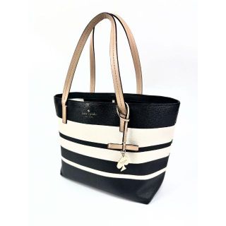 ケイトスペードニューヨーク(kate spade new york)のケイトスペード トートバッグ ボーダー モントーン レザー ストラップ　白　黒(トートバッグ)