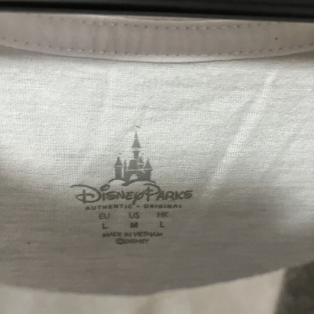 Disney(ディズニー)の日本未入荷　カリフォルニアディズニー　Tシャツ　ディズニー レディースのトップス(Tシャツ(半袖/袖なし))の商品写真