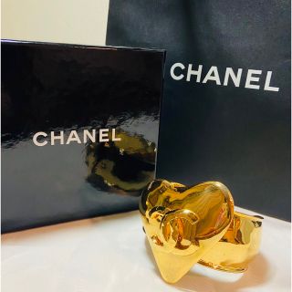 シャネル(CHANEL)の【美品】最終値下げ　CHANELヴィンテージ　ハートバングル(ブレスレット/バングル)