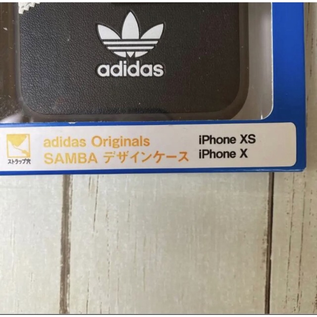 adidas(アディダス)の只今お値下げ中! iPhone X・XS adidasケース　SAMBA GUM スマホ/家電/カメラのスマホアクセサリー(iPhoneケース)の商品写真