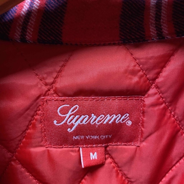 Supreme(シュプリーム)のSupreme Arc Logo Quilted Flannel Shirt メンズのトップス(シャツ)の商品写真