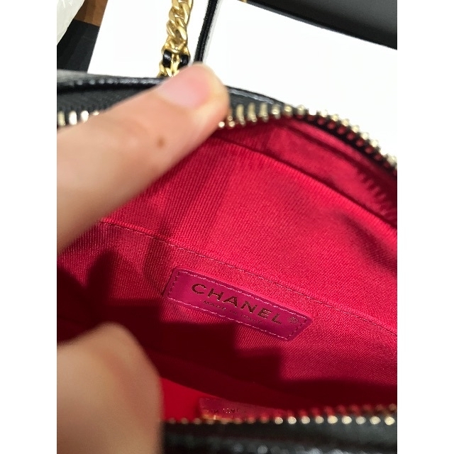 CHANEL(シャネル)の専用CHANELシャネル正規店グレインドスキンショルダーバッグレザーゴールド金具 レディースのバッグ(ショルダーバッグ)の商品写真