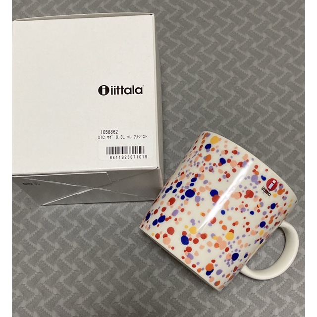 iittala(イッタラ)の新品未使用【イッタラ ヘレ マグカップ アメジスト 箱入り】 インテリア/住まい/日用品のキッチン/食器(グラス/カップ)の商品写真