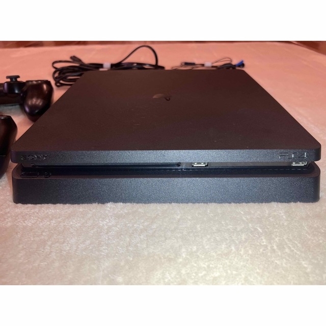 PlayStation®4 ジェット・ブラック ク CUH-2200AB01 1