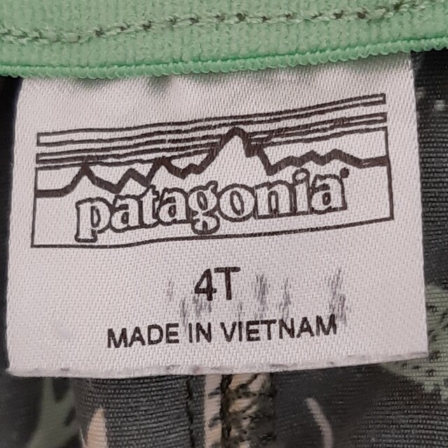 patagonia(パタゴニア)のPatagonia ベビー・バギーズ・ショーツ キッズ/ベビー/マタニティのキッズ服男の子用(90cm~)(パンツ/スパッツ)の商品写真