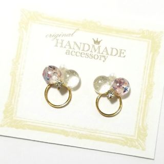 ハンドメイド　蝶々　ドライフラワー　リング(ピアス)