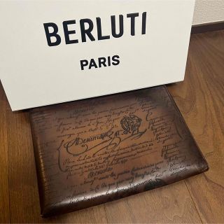 ベルルッティ(Berluti)のBERLUTI ベルルッティ クラッチ ニノGM スクリット カリグラフィ(セカンドバッグ/クラッチバッグ)