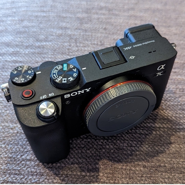 SONY(ソニー)のSONY α7C レンズキット ブラック ILCE-7CL ＋ レンズフィルター スマホ/家電/カメラのカメラ(ミラーレス一眼)の商品写真
