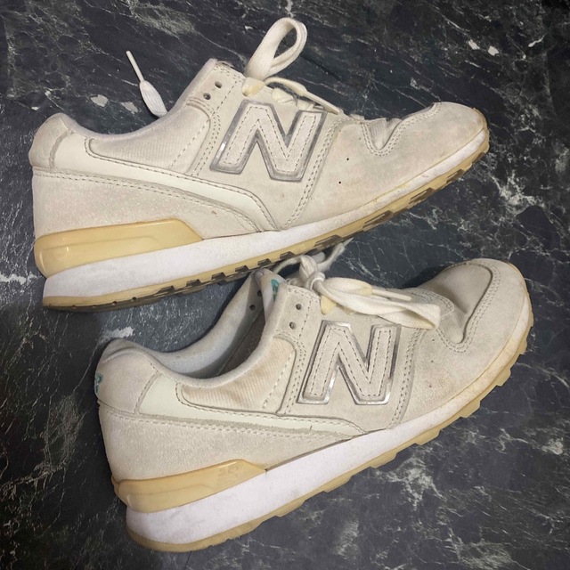 New Balance(ニューバランス)のニューバランス996スニーカー レディースの靴/シューズ(スニーカー)の商品写真