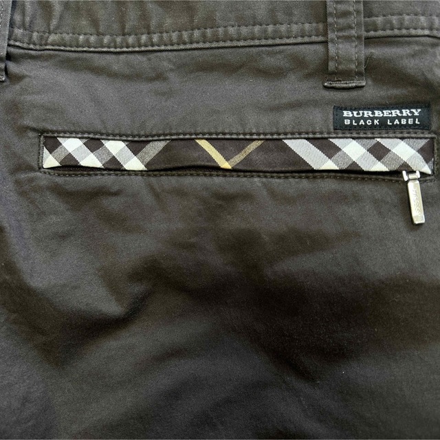 BURBERRY BLACK LABEL(バーバリーブラックレーベル)のBURBERRY BLACK LABEL Short Cargo Pants メンズのパンツ(ショートパンツ)の商品写真