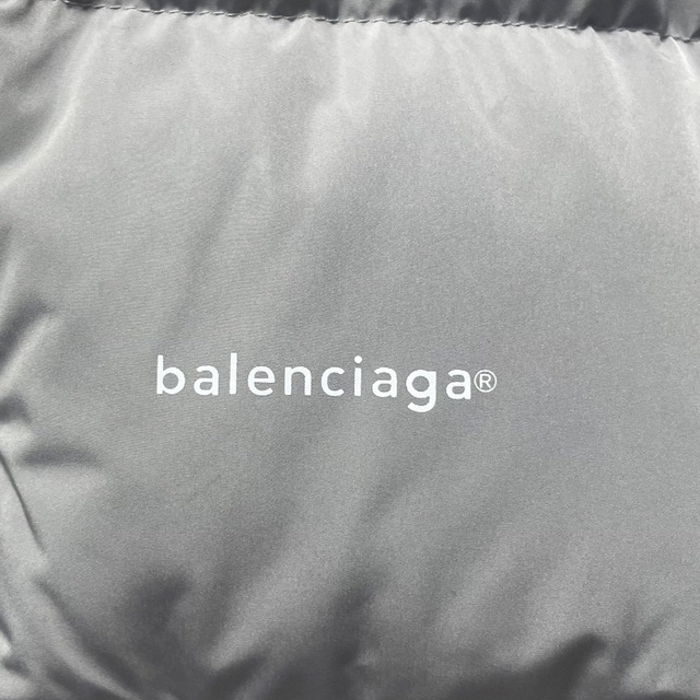 Balenciaga(バレンシアガ)のBALENCIAGA 17AW Cシェイプ ダウンジャケット 46 メンズのジャケット/アウター(ダウンジャケット)の商品写真