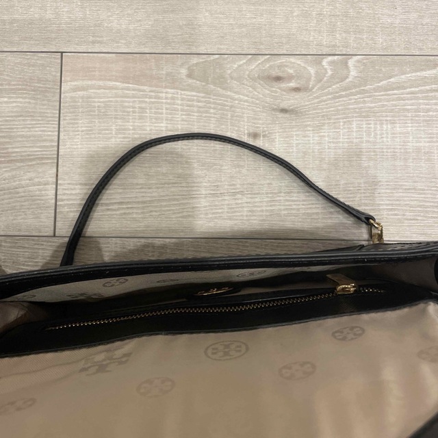 Tory Burch(トリーバーチ)の※緑茶様専用※トリーバーチ　クラッチバッグ レディースのバッグ(クラッチバッグ)の商品写真