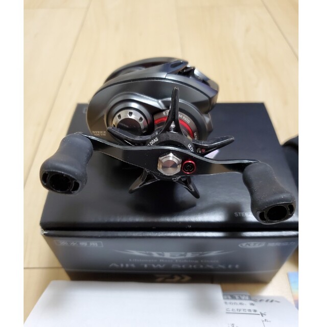 DAIWA(ダイワ)のダイワ スティーズ AIR TW 500 XXH 右ハンドル超美品 スポーツ/アウトドアのフィッシング(リール)の商品写真