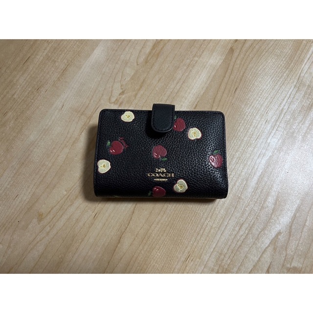 COACH(コーチ)の【専用】COACH 財布 アップル レディースのファッション小物(財布)の商品写真