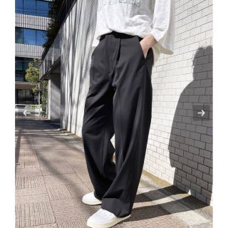 スピックアンドスパン(Spick & Span)のspick and span スムースツイルワンタックパンツ(カジュアルパンツ)